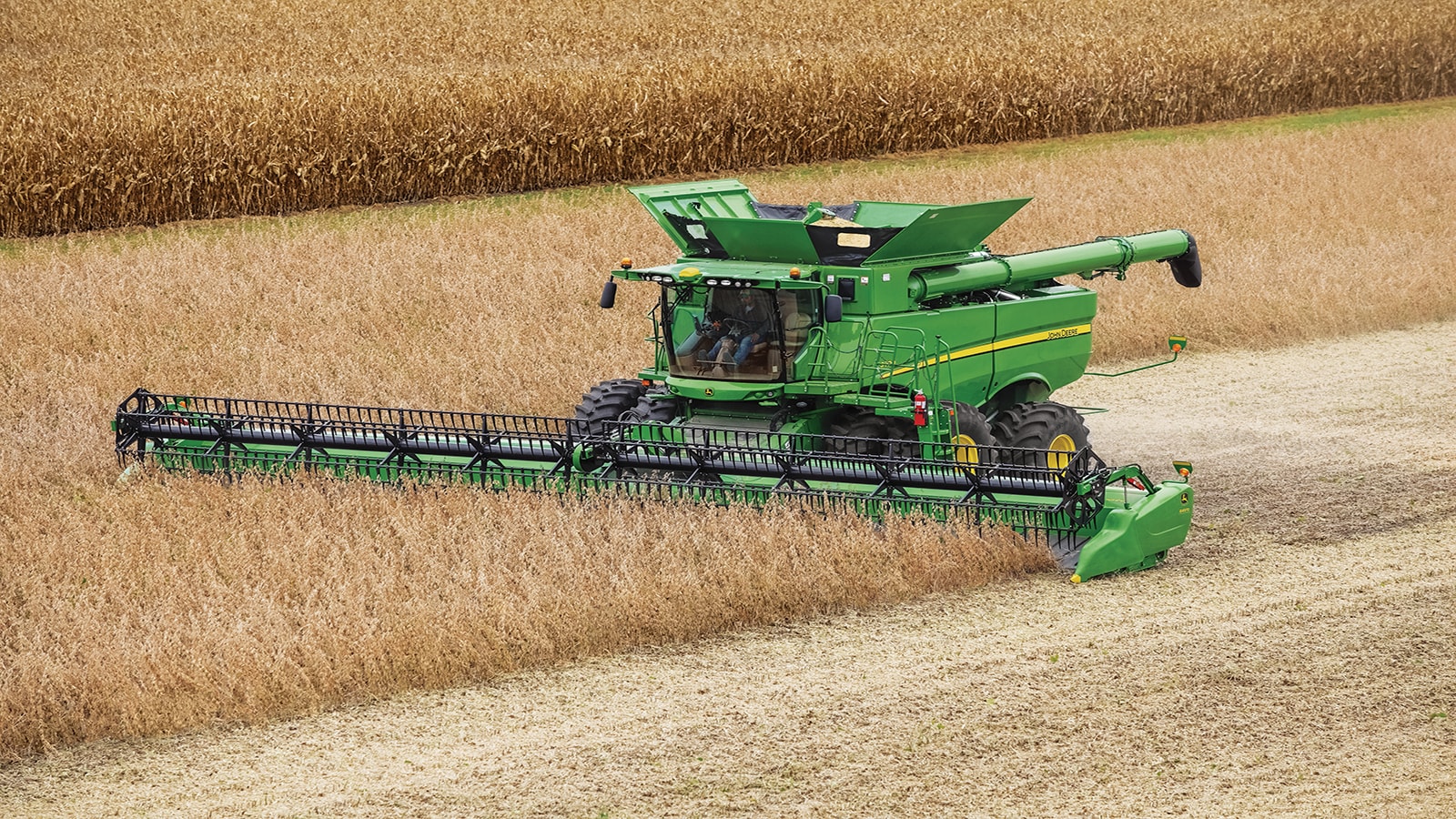 John Deere Combines and Cotton Harvesters Receive Ag Engineering Award